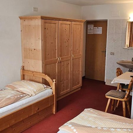 Garni Reutlingen Hotel Колфоско Екстериор снимка